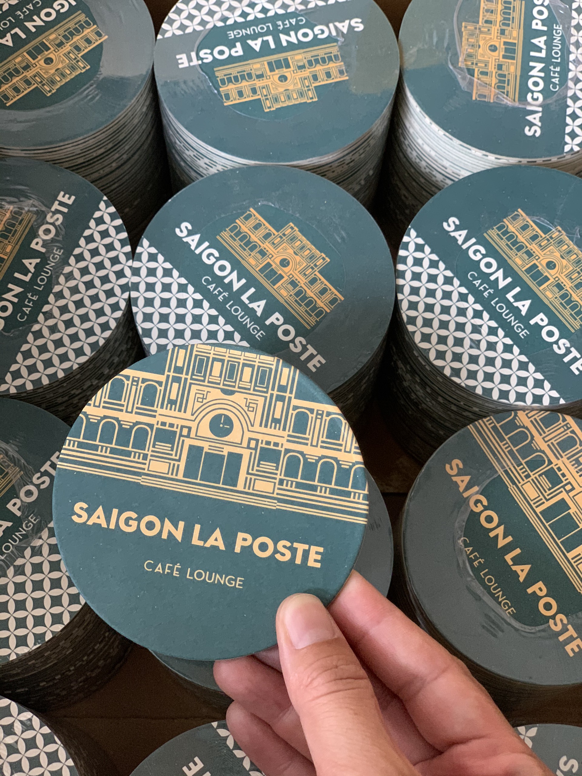 Đế lót ly giấy SAIGON LA POSTE